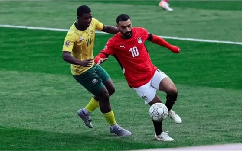 نزل التردد.. القنوات الناقلة لمبارة مصر وأنجولا في أمم إفريقيا |عاجل